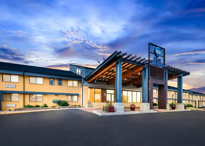 Best Western West Towne Suites